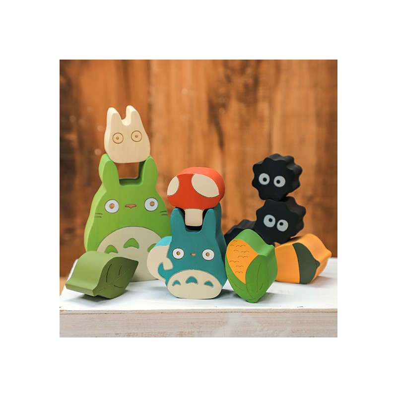 Toys - Wood Figurine Totoro with Soot Sprites - My Neighbor Totoro