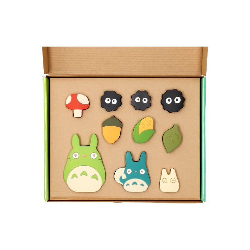 Toys - Wood Figurine Totoro with Soot Sprites - My Neighbor Totoro