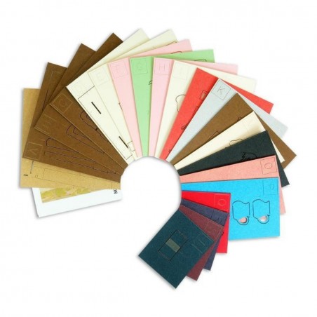 Teatros de papel - El diorama de papel Nicky alza el vuelo - Nicky, la aprendiz de bruja