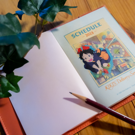 Agendas y calendarios - Agenda 2023 Aquí estoy - Nicky, la aprendiz de bruja