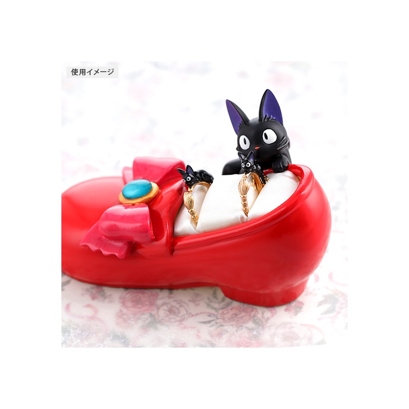Jewellery boxes - Slipper Ring Stand Kiki’s Favorite Shoe - Kiki's Delivery Service