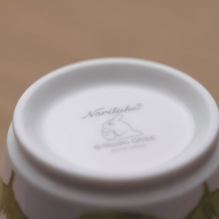 Porcelana japonesa - Taza de Totoro en una hoja - Mi vecino Totoro