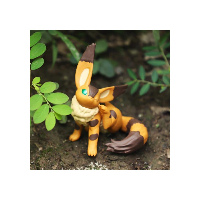 Figurines - Collection Fox Squirrel Assorted 6 figurines - Castle in the Sky