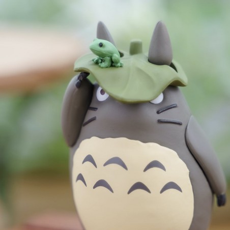 Puzzles - Figurine Kumukumu Totoro Gris avec feuille - Mon Voisin Totoro
