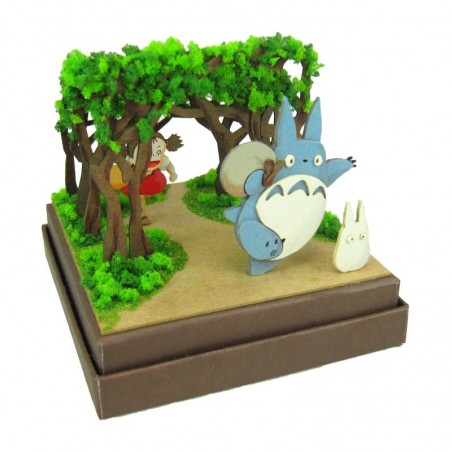 Teatros de papel - Mei y Totoro Túnel secreto diorama de papel - Mi vecino Totoro