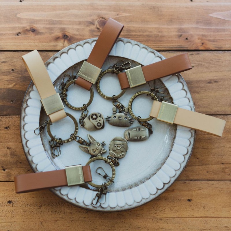 Llaveros - Llavero de cuero Jiji - Nicky, la aprendiz de bruja