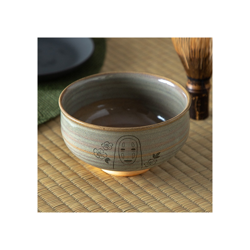 Porcelana japonesa - Akahada-yaki matcha bowl - El viaje de Chihiro