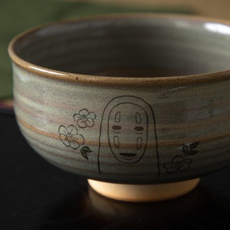 Porcelana japonesa - Akahada-yaki matcha bowl - El viaje de Chihiro