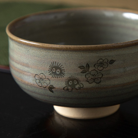 Porcelana japonesa - Akahada-yaki matcha bowl - El viaje de Chihiro