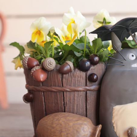 Decoraciones - Diorama Jardinera Barril de todos los Totoro - Mi vecino Totoro