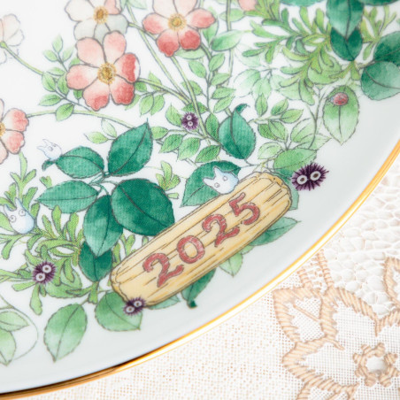 Japanese Porcelain - 23 cm Plate Special edition 2025 - My Neighbor Totoro