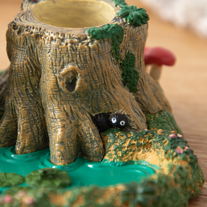 Joyeros - Totoro al borde del estanque figurita de bote de lápices - Mi vecino Totoro