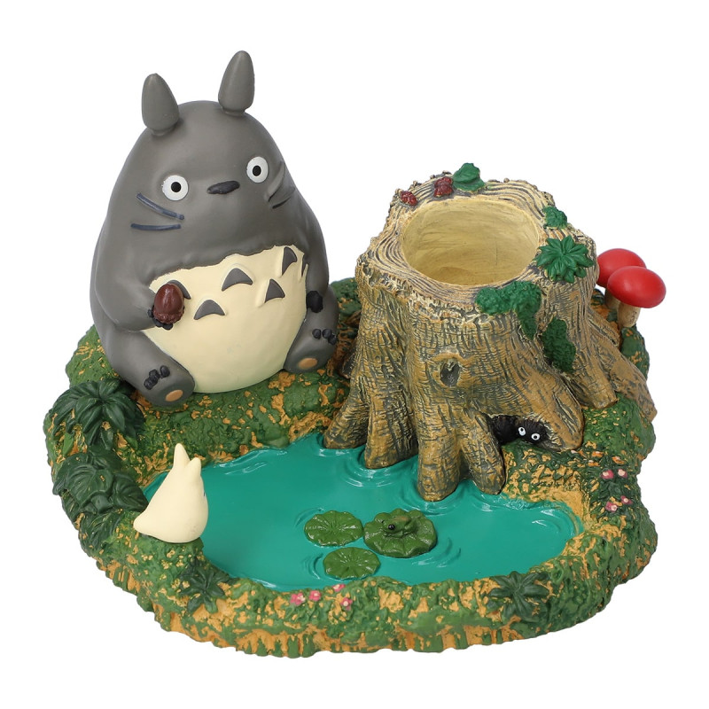 Joyeros - Totoro al borde del estanque figurita de bote de lápices - Mi vecino Totoro